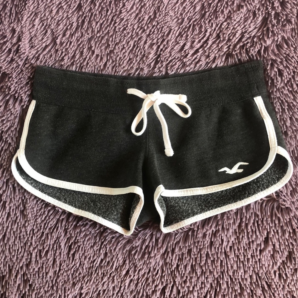 Hollister shorts XS